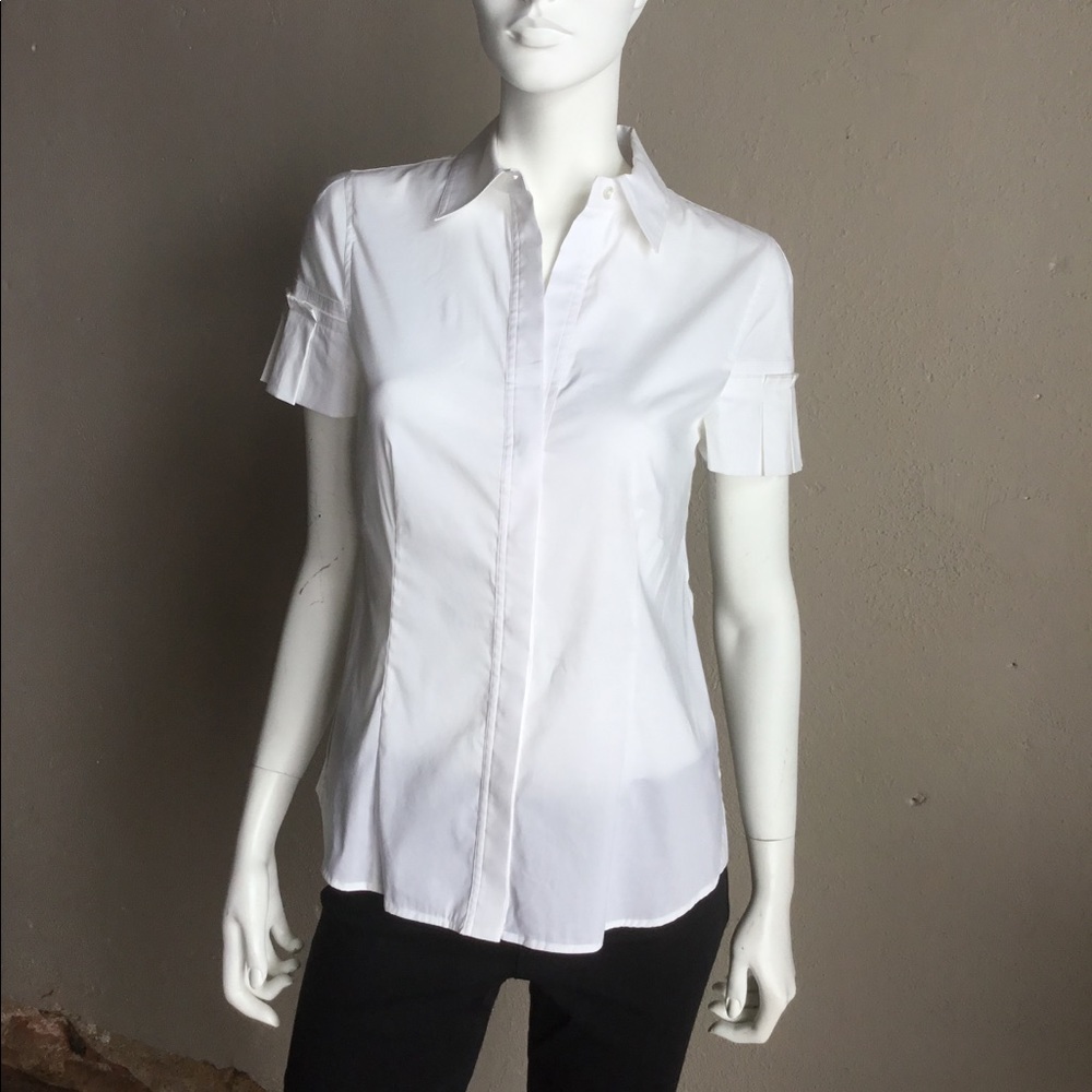 BCBG MAXAZRIA stretch cotton button up blouse